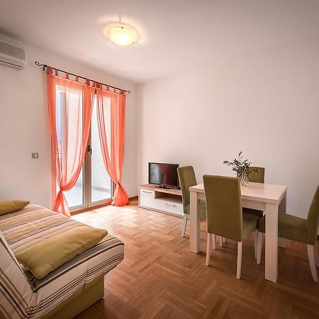 Apartments Montreal 부드바 외부 사진