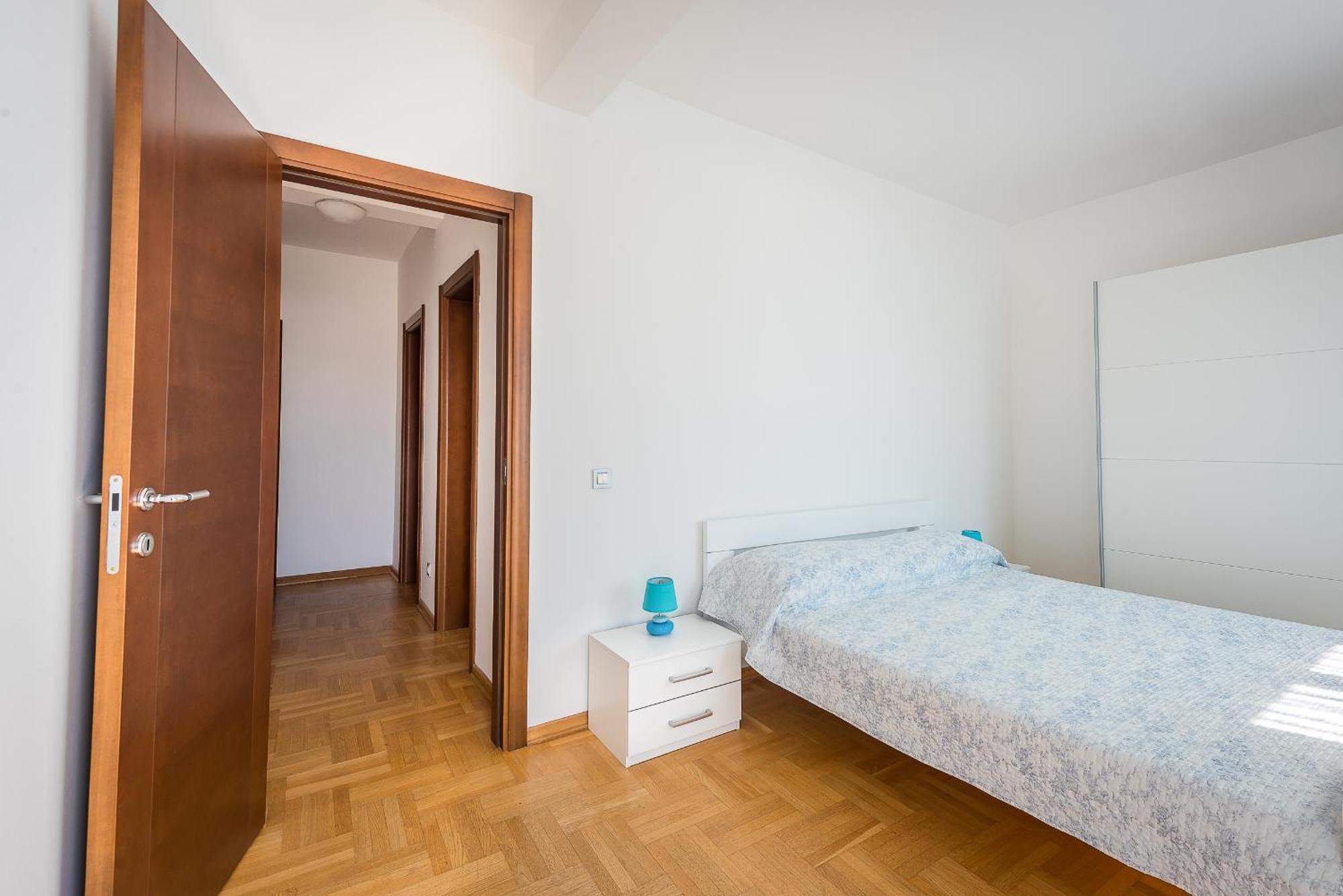 Apartments Montreal 부드바 외부 사진