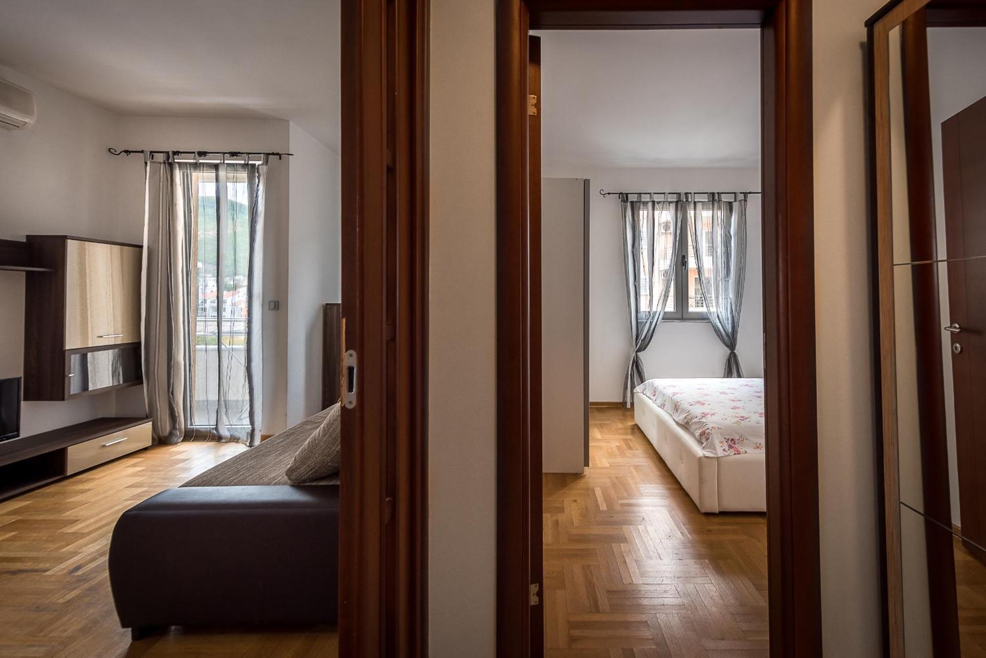 Apartments Montreal 부드바 외부 사진