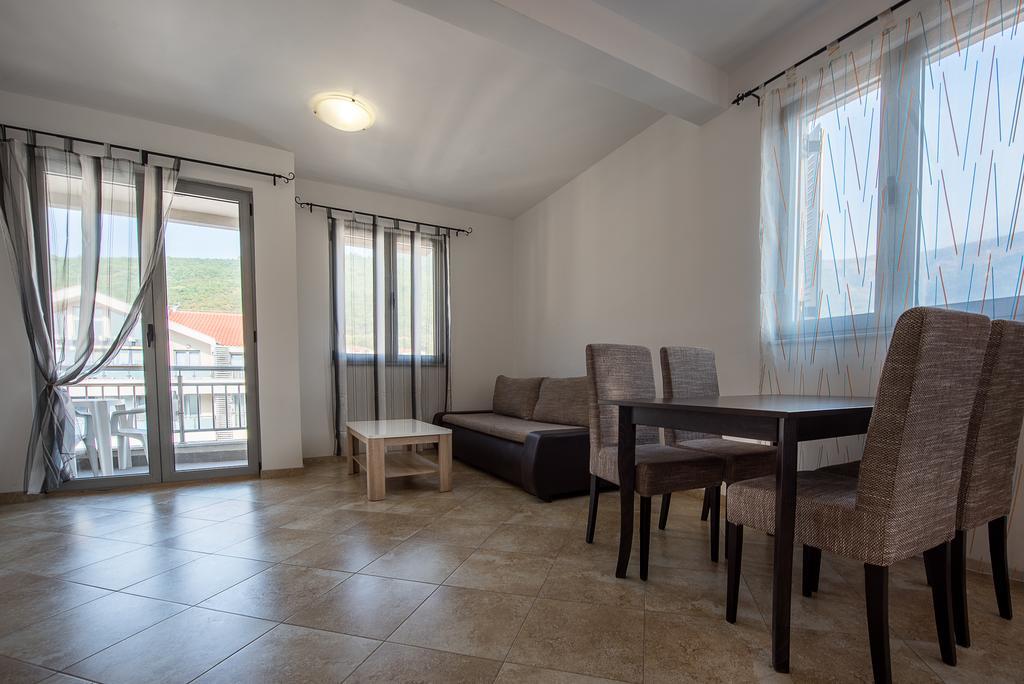 Apartments Montreal 부드바 외부 사진